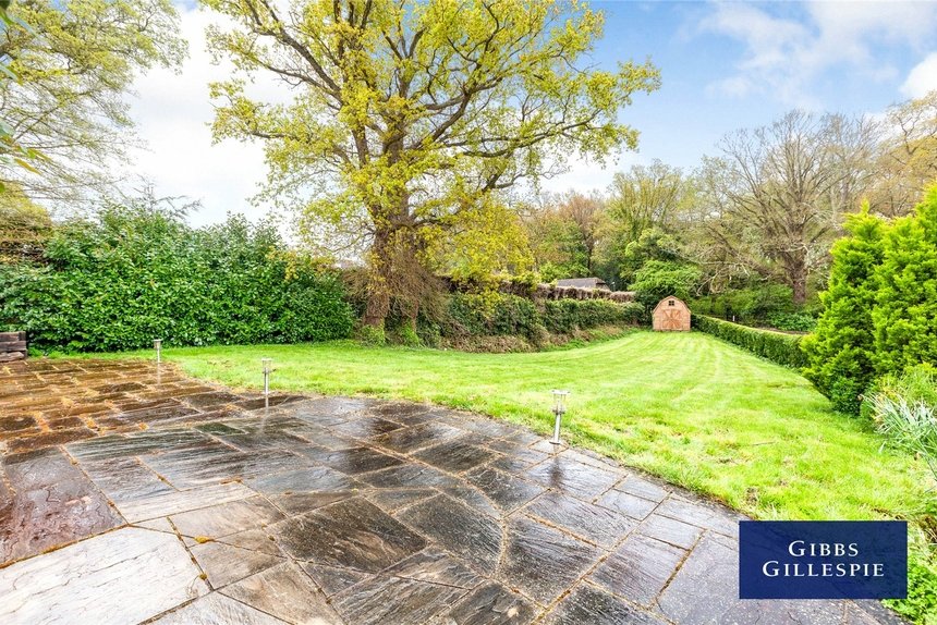 to let maltmans lane london 44778 - Gibbs Gillespie