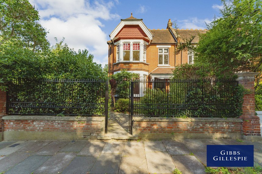 available 1 london 44790 - Gibbs Gillespie