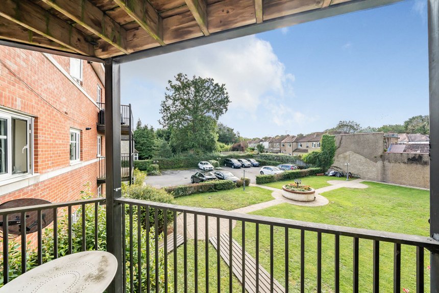 let viewpoint court london 44814 - Gibbs Gillespie