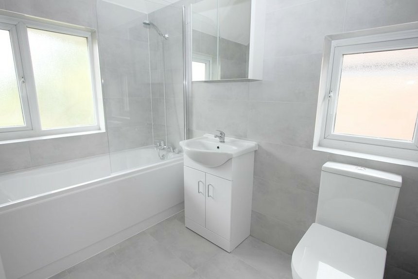 let station road london 44833 - Gibbs Gillespie