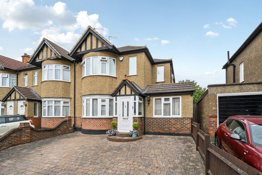 under offer dulverton road london 44982 - Gibbs Gillespie