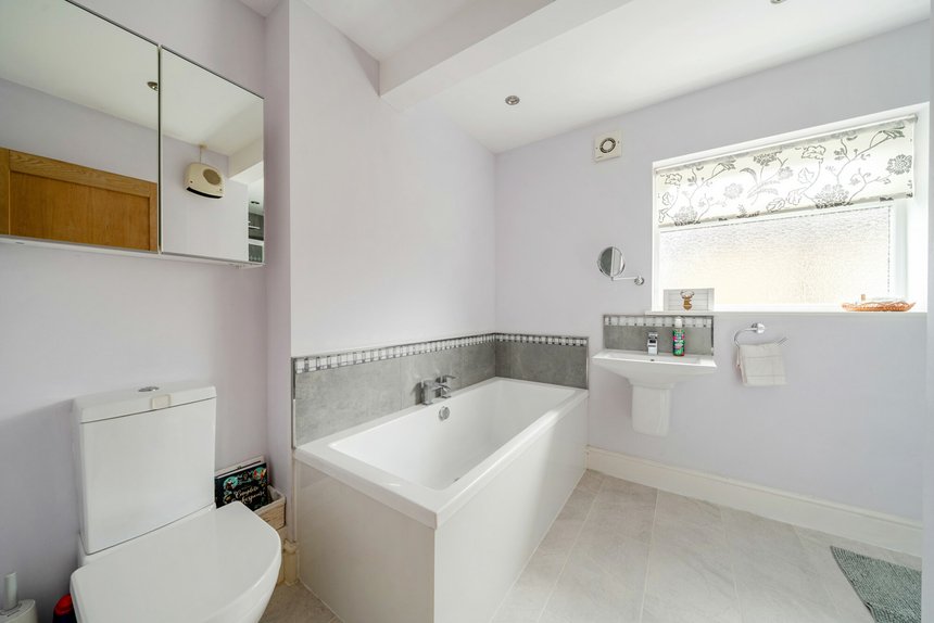 under offer dulverton road london 44982 - Gibbs Gillespie