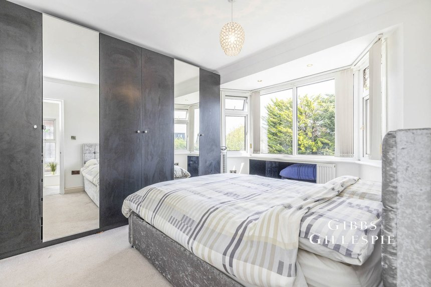 let lyon meade london 44989 - Gibbs Gillespie