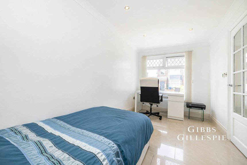 let lyon meade london 44989 - Gibbs Gillespie