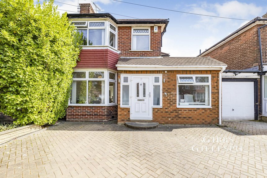 let lyon meade london 44989 - Gibbs Gillespie