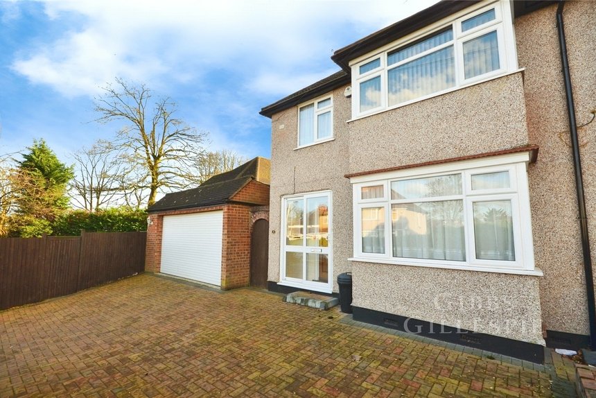 to let gresham road london 45095 - Gibbs Gillespie