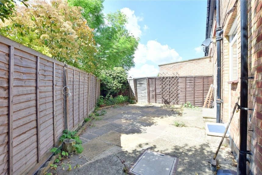 to let gresham road london 45095 - Gibbs Gillespie