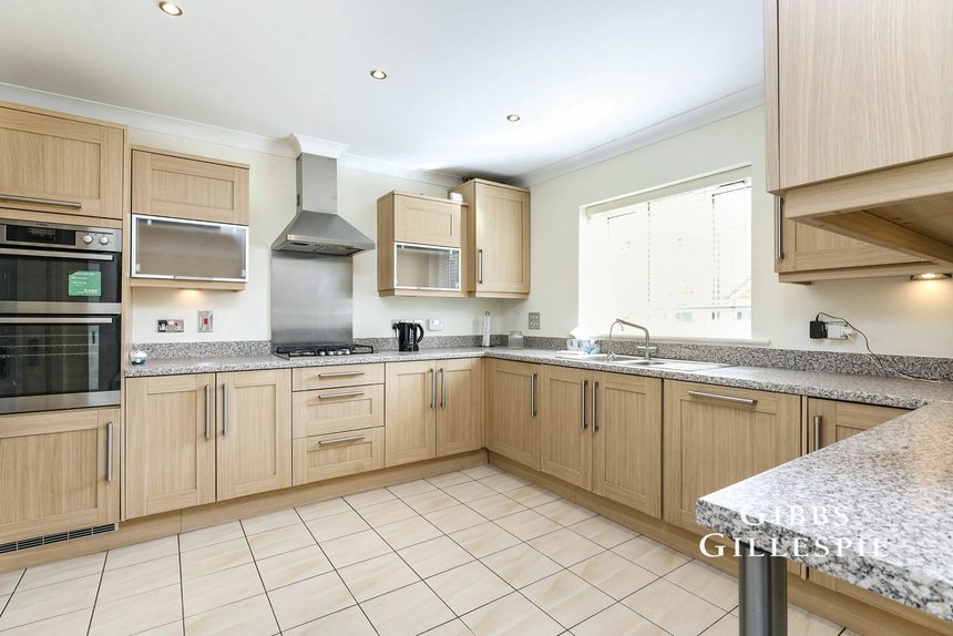 let gresham road london 45095 - Gibbs Gillespie