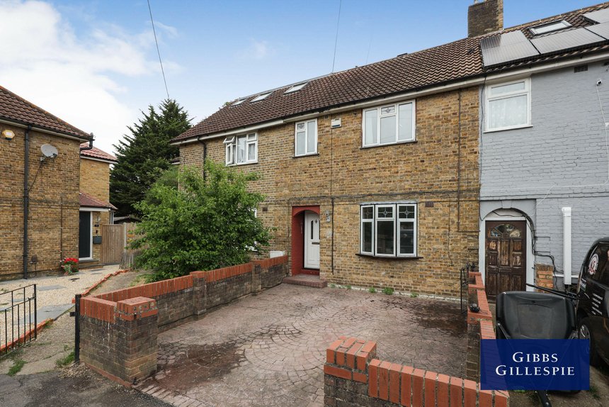 let castle avenue london 45117 - Gibbs Gillespie