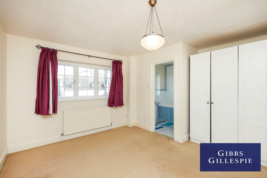 let holm grove london 45122 - Gibbs Gillespie