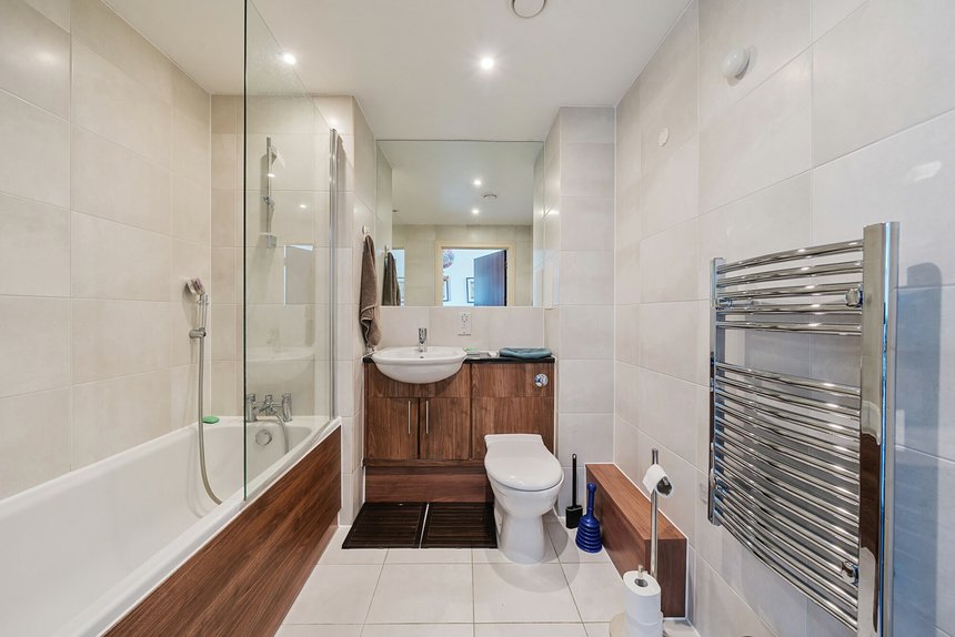 for sale green lane london 45620 - Gibbs Gillespie
