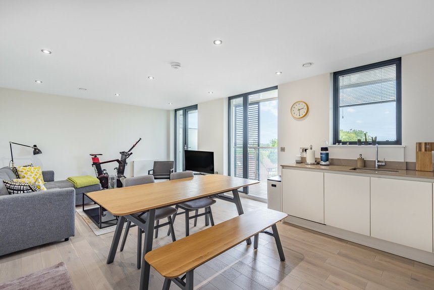 let station road london 45687 - Gibbs Gillespie