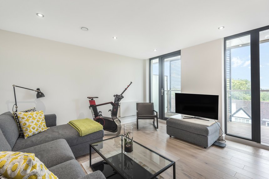 let station road london 45687 - Gibbs Gillespie