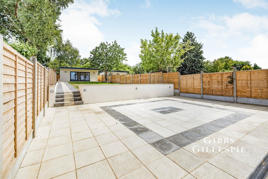 to let hampermill lane london 45743 - Gibbs Gillespie