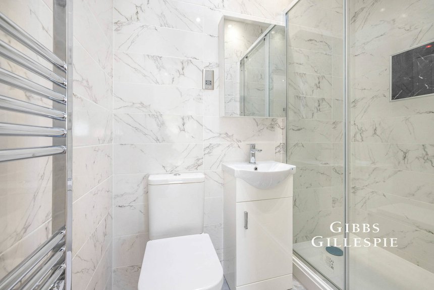 to let hampermill lane london 45743 - Gibbs Gillespie