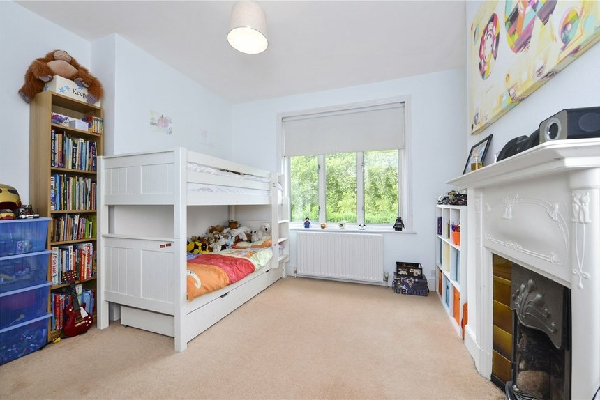 let summerfield road london 45755 - Gibbs Gillespie