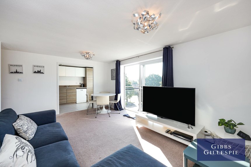 let agreed wallace close london 45775 - Gibbs Gillespie