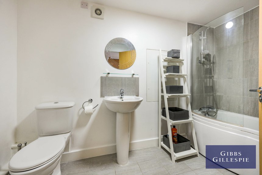 let agreed wallace close london 45775 - Gibbs Gillespie