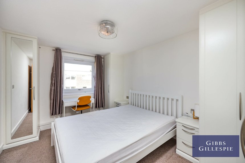 let agreed wallace close london 45775 - Gibbs Gillespie