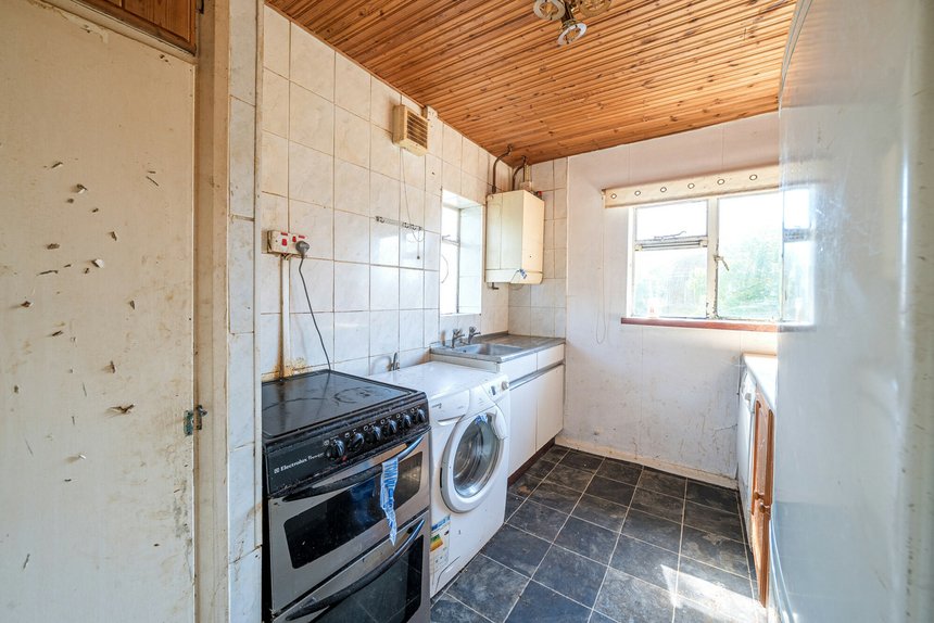 for sale bartram close london 45818 - Gibbs Gillespie