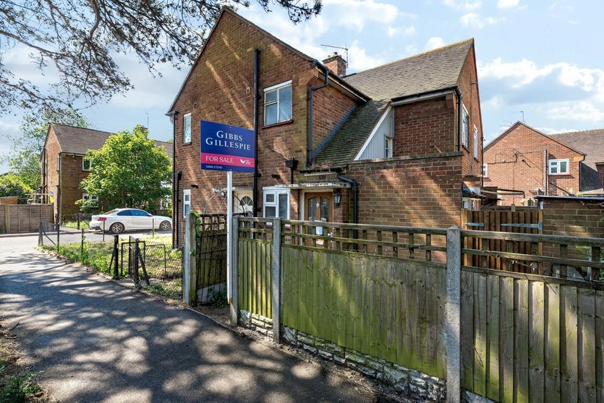 for sale bartram close london 45818 - Gibbs Gillespie