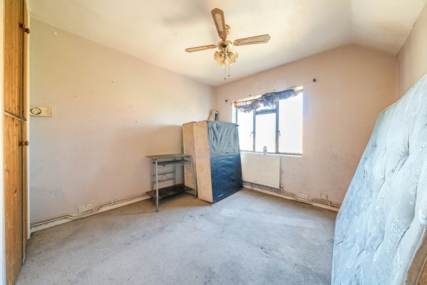 for sale bartram close london 45818 - Gibbs Gillespie