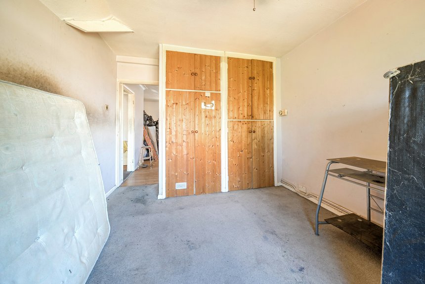 for sale bartram close london 45818 - Gibbs Gillespie