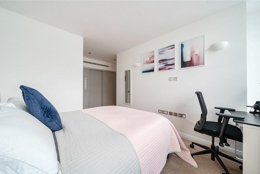 for sale western avenue london 45930 - Gibbs Gillespie