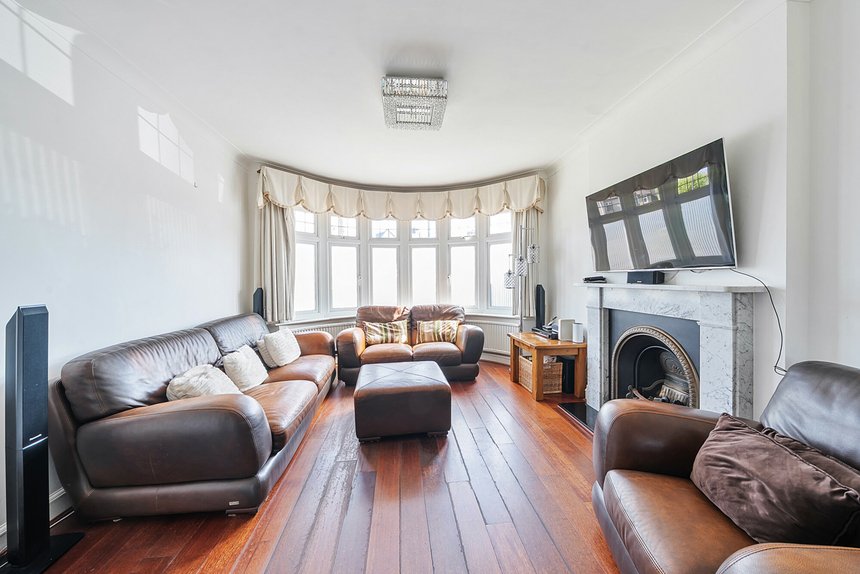 for sale rayners lane london 46170 - Gibbs Gillespie