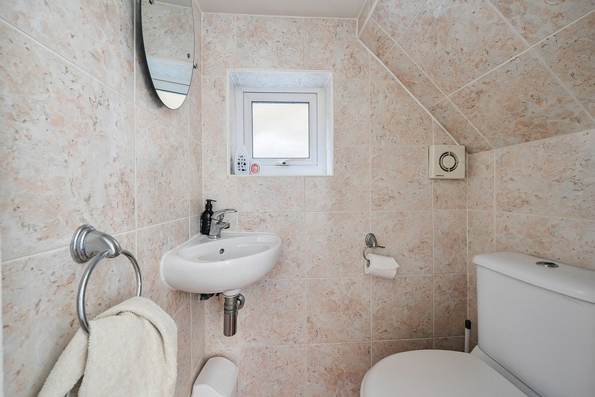 for sale rayners lane london 46170 - Gibbs Gillespie