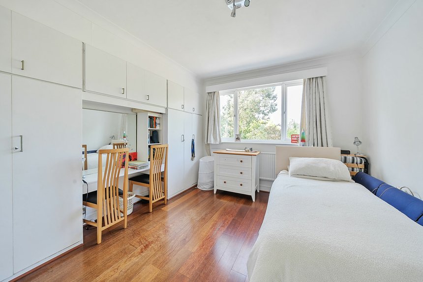 for sale rayners lane london 46170 - Gibbs Gillespie