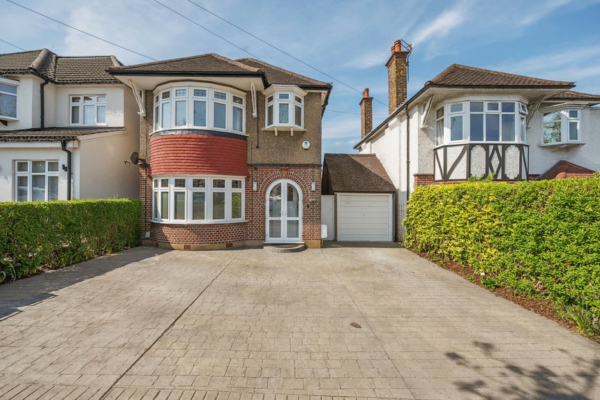 for sale rayners lane london 46170 - Gibbs Gillespie