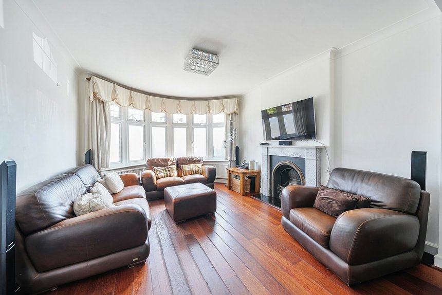 for sale rayners lane london 46170 - Gibbs Gillespie