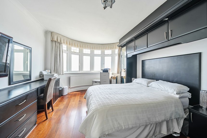 for sale rayners lane london 46170 - Gibbs Gillespie