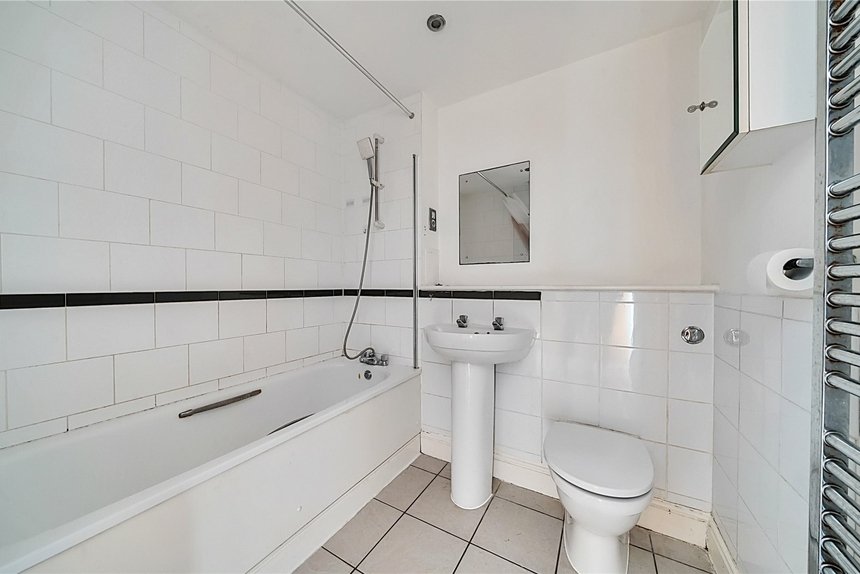 let rayners lane london 46174 - Gibbs Gillespie