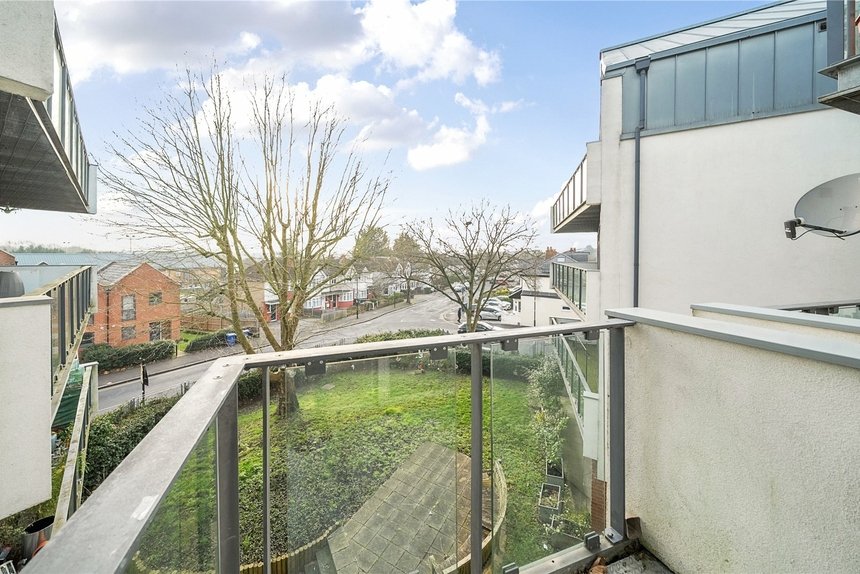 let rayners lane london 46174 - Gibbs Gillespie