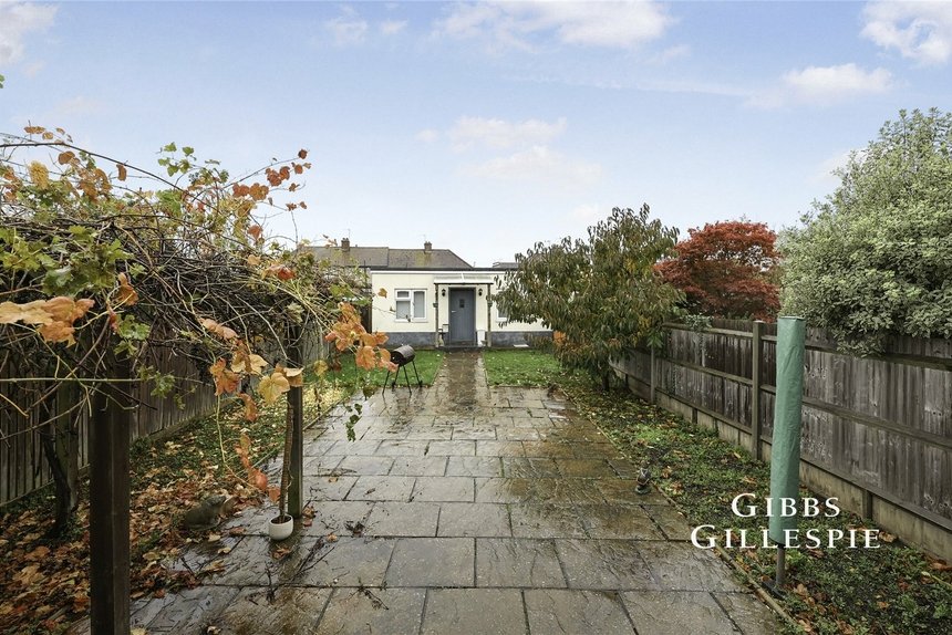 let appledore avenue london 46391 - Gibbs Gillespie
