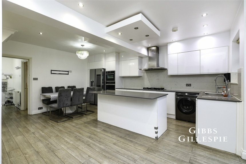 let appledore avenue london 46391 - Gibbs Gillespie