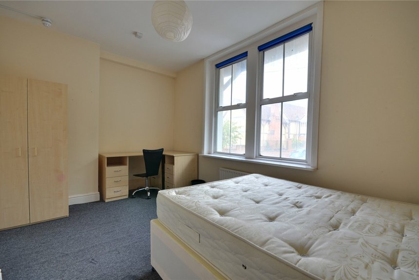 let high street london 46475 - Gibbs Gillespie