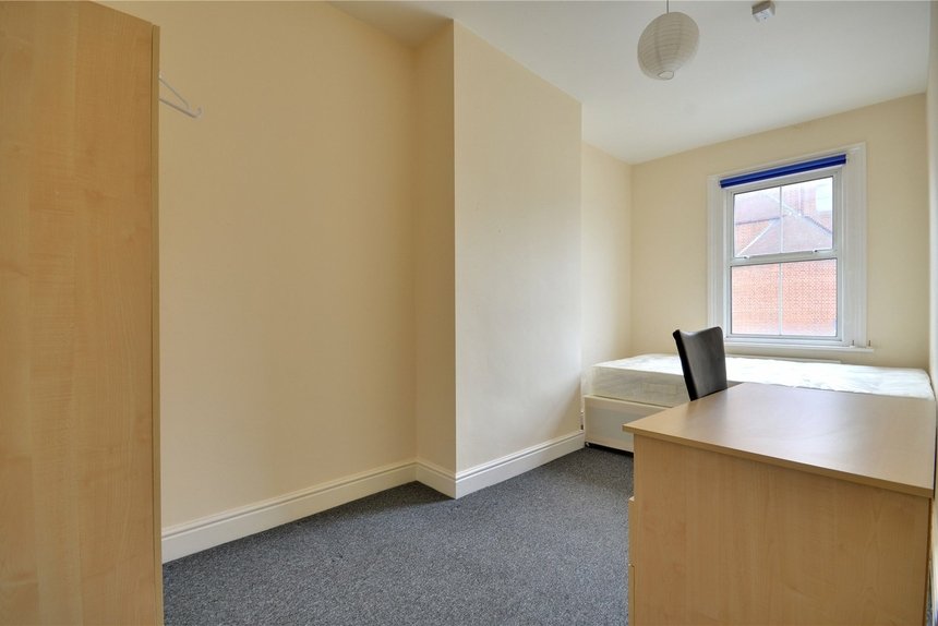 let high street london 46475 - Gibbs Gillespie