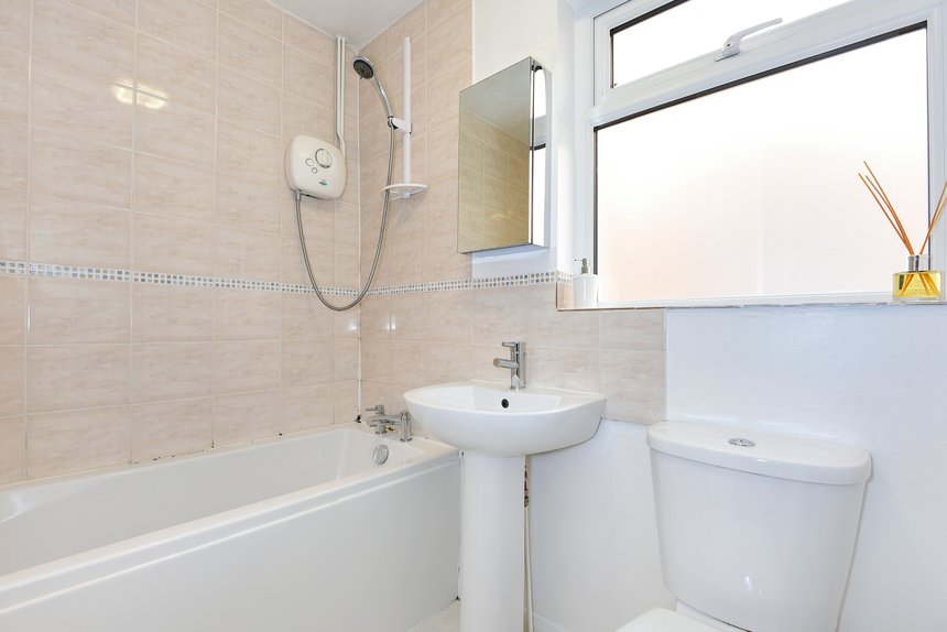 let athol way london 46485 - Gibbs Gillespie