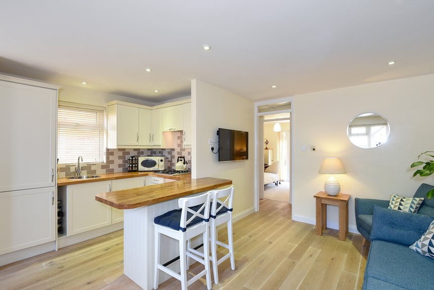 let athol way london 46485 - Gibbs Gillespie