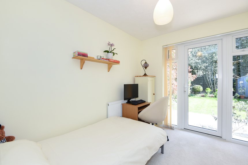 let athol way london 46485 - Gibbs Gillespie