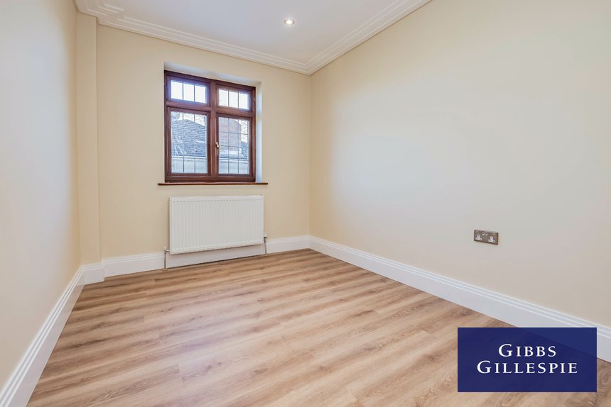 to let the fairway london 46547 - Gibbs Gillespie