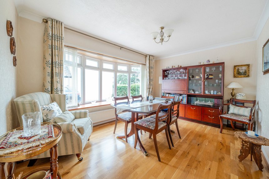 under offer chesham lane london 46578 - Gibbs Gillespie