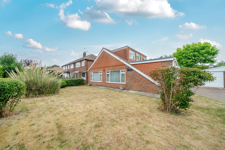 under offer chesham lane london 46578 - Gibbs Gillespie