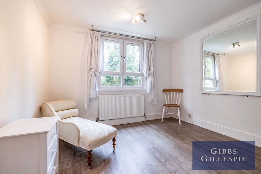 let thirlmere gardens london 46616 - Gibbs Gillespie