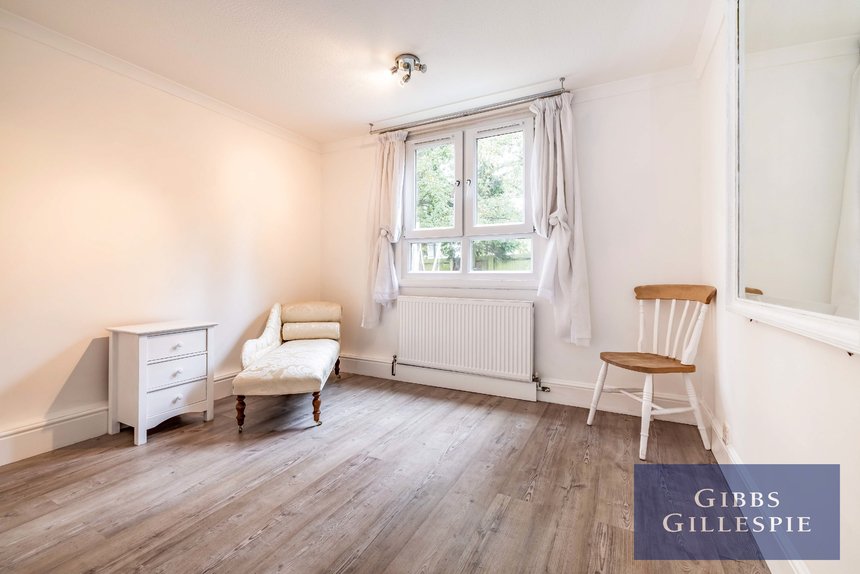 let thirlmere gardens london 46616 - Gibbs Gillespie