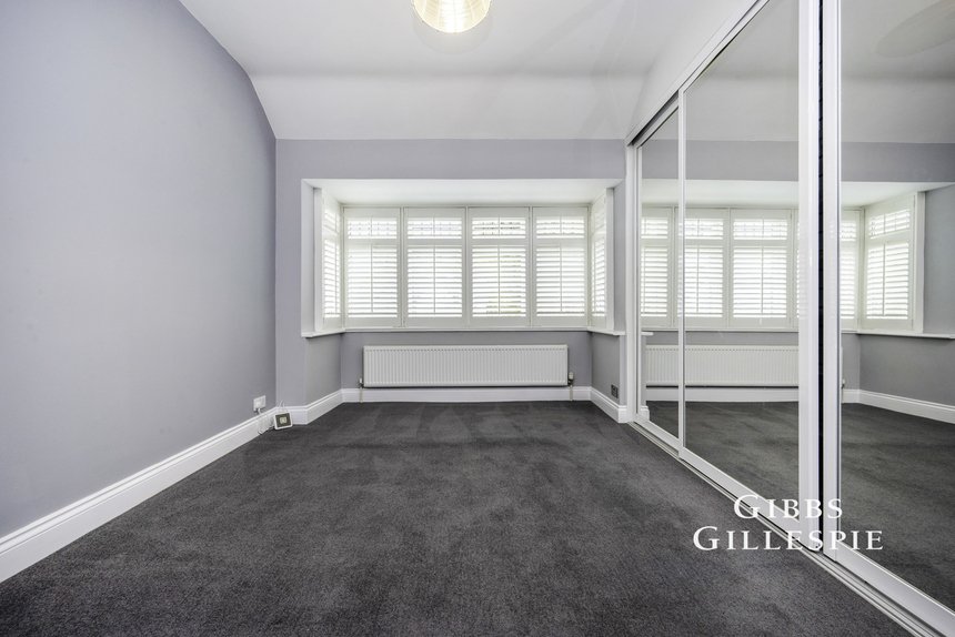 let lyncroft avenue london 46662 - Gibbs Gillespie