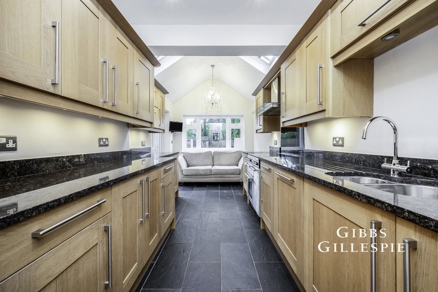 let lyncroft avenue london 46662 - Gibbs Gillespie